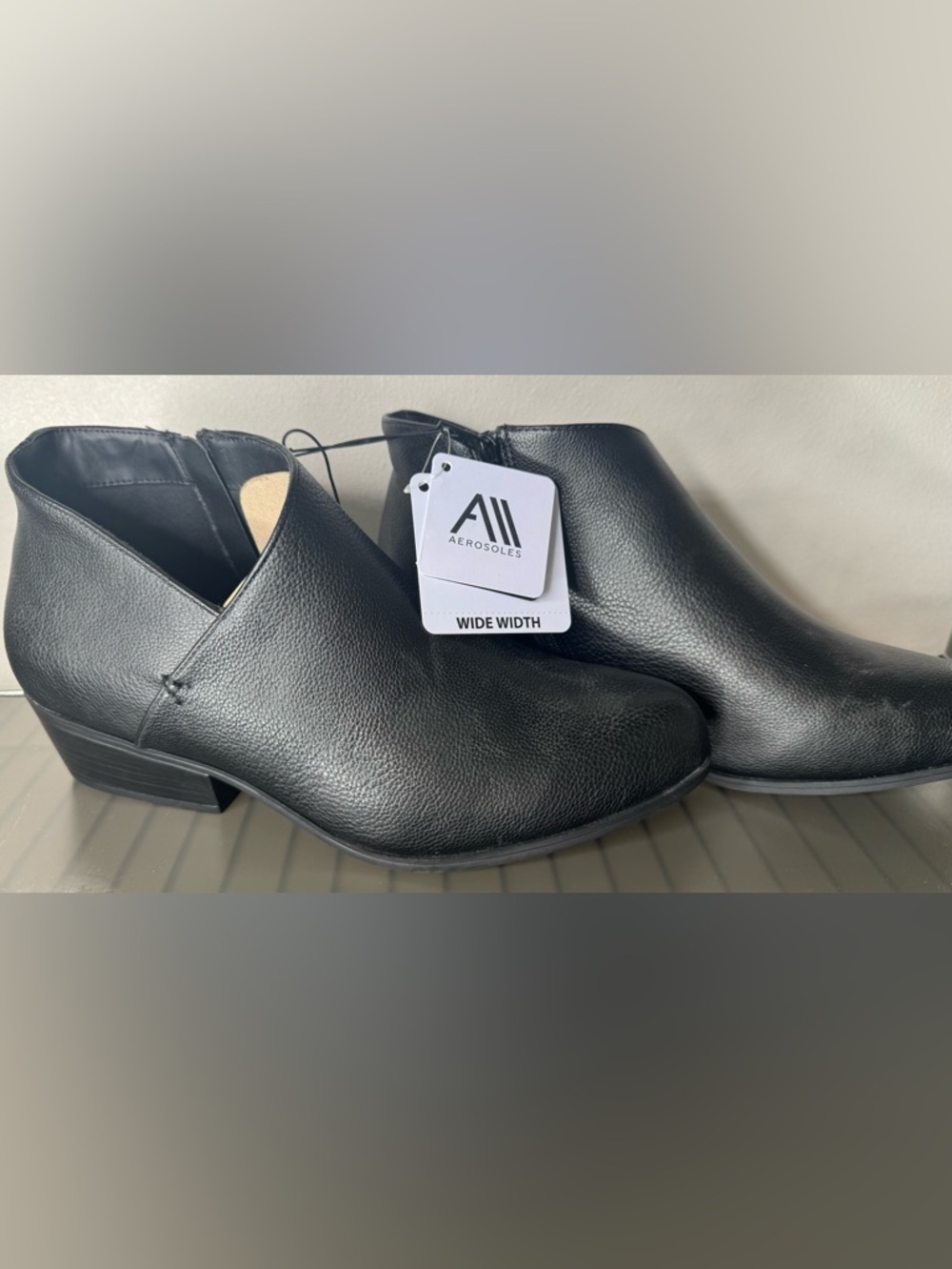 AEROSOLES Black Wide-Width Slip-On Ankle Booties faux leather easy clean classic - Picture 1 of 9